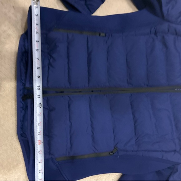 Huge price drop! Bernardo NWOT Women’s Blue Puffer Large - Picture 6 of 7